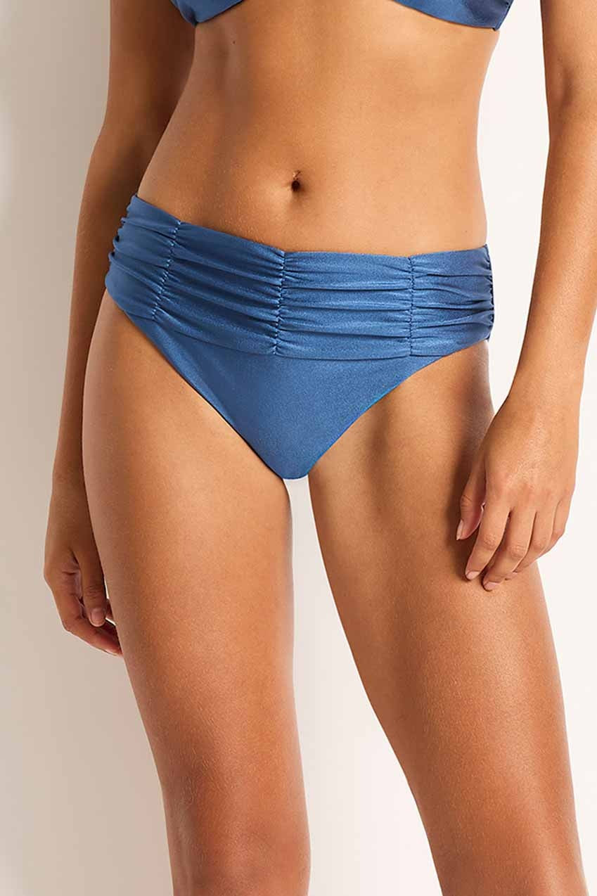 Monte and Lou Mid Rise Ruched Pant - Lustre