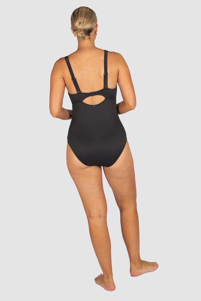 Baku E-G One Piece - ROCOCCO