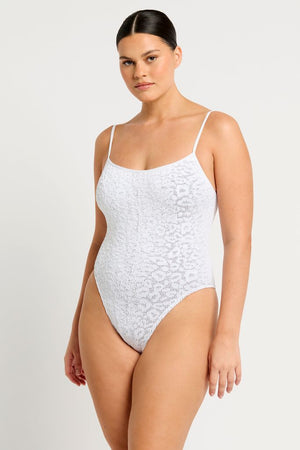 Bond-eye Low Palace One Piece - Optic White Leopard