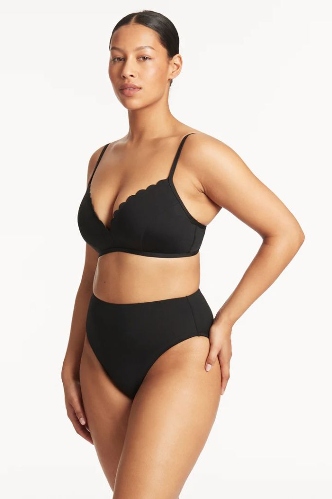 Sea Level D/DD Moulded Cup Bralette - Scalloped