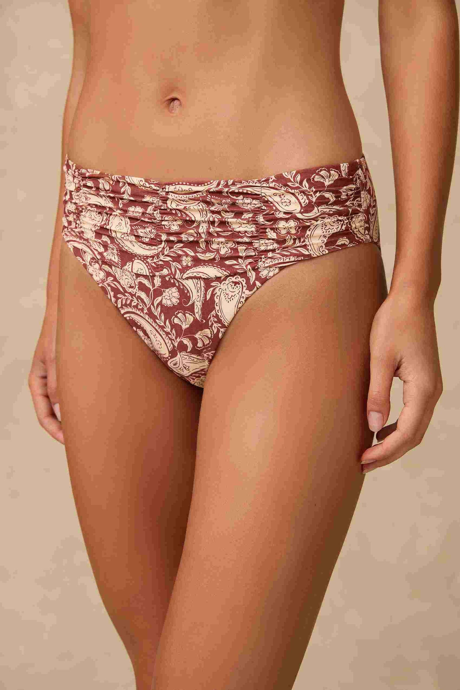 Monte & Lou Mid Rise Ruched Pant - Luna
