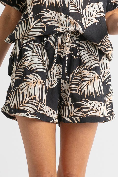 Sunseeker Cuffed Shorts - Mae